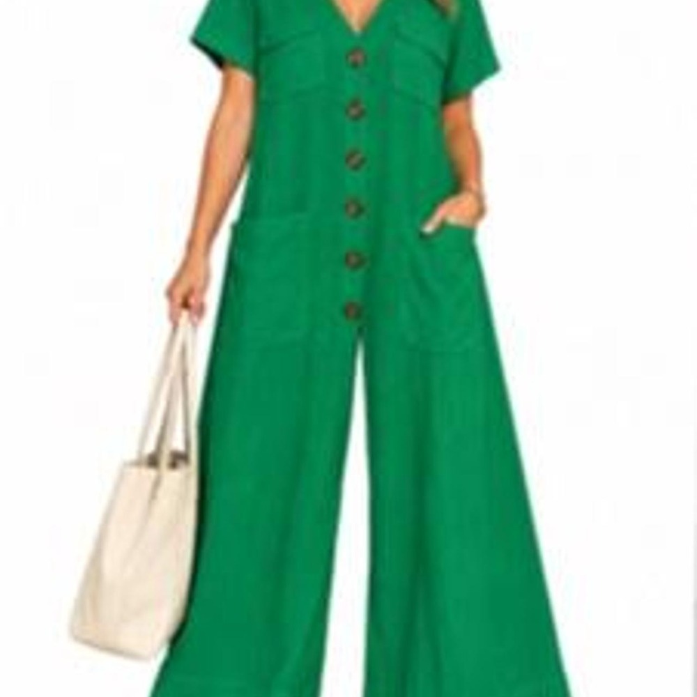 UOOZEE Women's Loose Short Sleeves Buttoned Pockets Solid Color V-Neck Jumpsuit